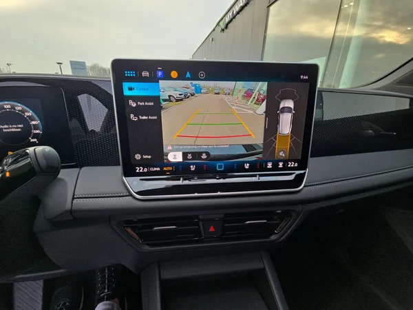 VOLKSWAGEN Tiguan (2026) — foto 15 van 24