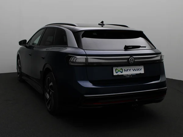 VOLKSWAGEN ID.7 Tourer (2025) — foto 12 van 17