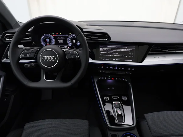 AUDI A3 Sportback PHEV (2025) — foto 6 van 19