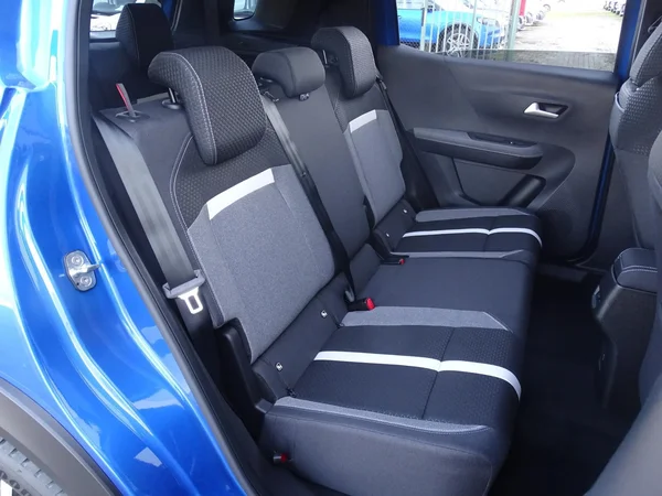 Opel Frontera (2025) — foto 3 van 23