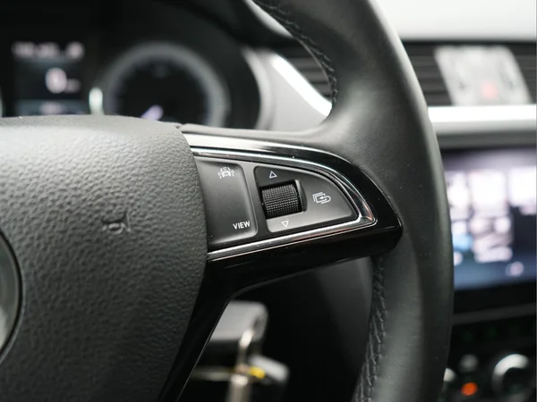 SKODA Octavia Combi (2020) — foto 28 van 38
