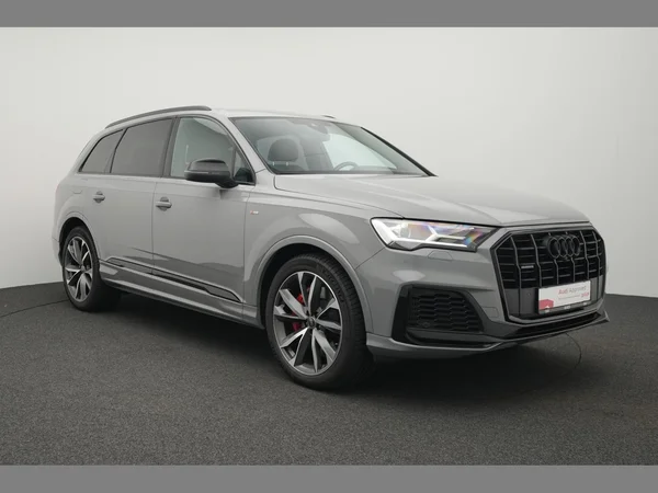 AUDI Q7 PHEV (2023) — foto 12 van 39