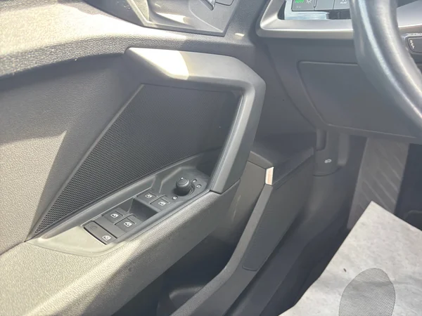 AUDI A3 Sportback (2023) — foto 5 van 15