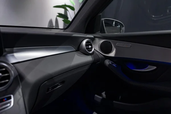 Mercedes-Benz GLC (2022) — foto 29 van 38