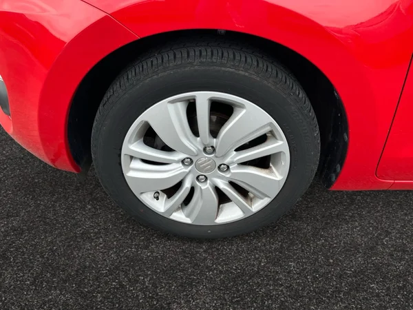 SUZUKI Swift (2020) — foto 6 van 25