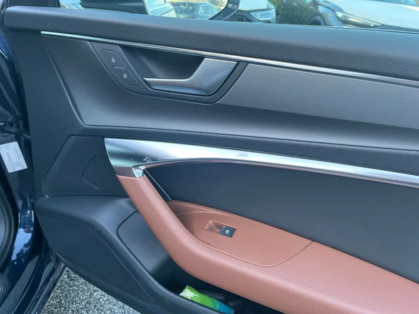 AUDI A6 Avant (2023) — foto 15 van 24