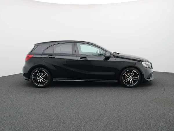 Mercedes-Benz A-Klasse (2018) — foto 23 van 26