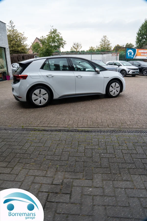 Volkswagen ID3 (2022) — foto 26 van 48