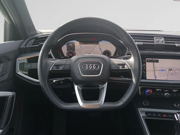 AUDI Q3 Sportback Dsl (2021) — foto 18 van 19