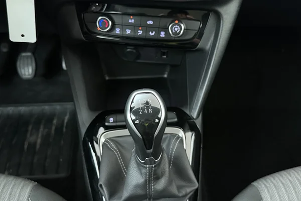 Opel Corsa (2023) — foto 4 van 24