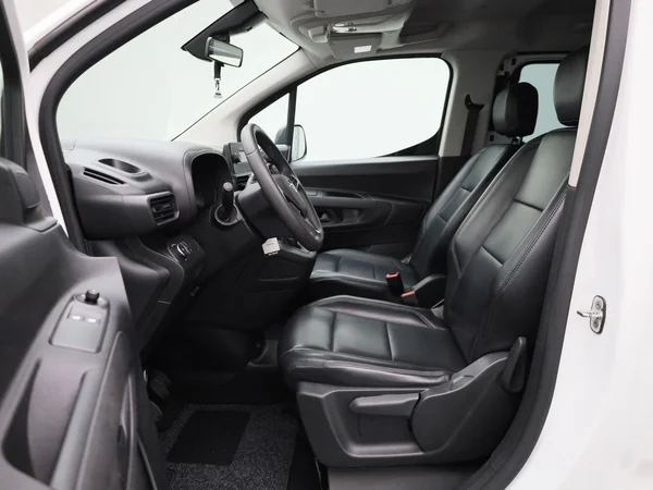 Opel Combo Life (2022) — foto 5 van 35
