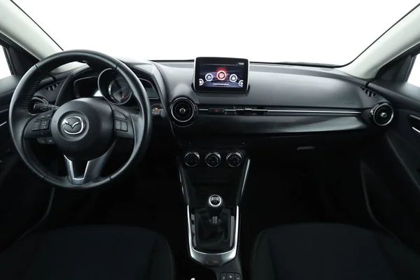 Mazda 2 (2017) — foto 3 van 16