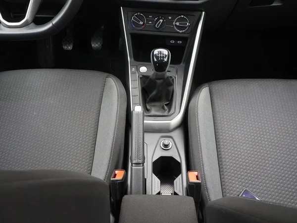 VOLKSWAGEN Taigo (2022) — foto 14 van 28