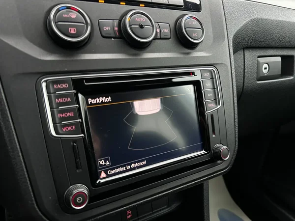 Volkswagen Caddy (2019) — foto 3 van 20
