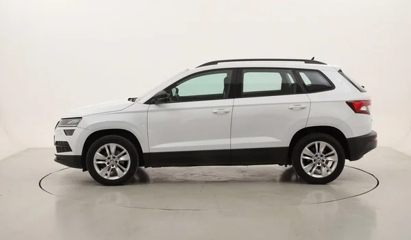 Skoda Karoq (2021) — foto 12 van 40