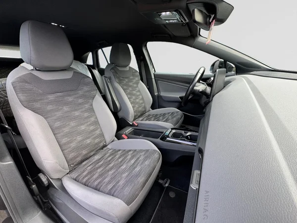 VOLKSWAGEN ID.4 (2022) — foto 11 van 16