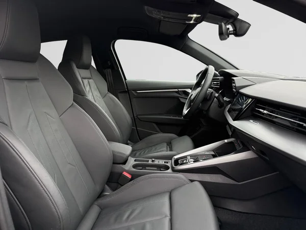 AUDI A3 Sedan (2024) — foto 7 van 28
