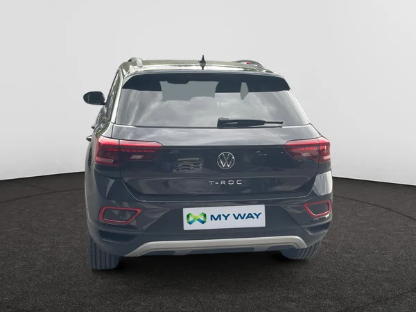 VOLKSWAGEN T-Roc (2023) — foto 19 van 21
