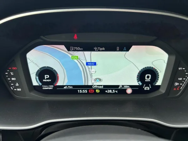 AUDI Q3 Sportback Dsl (2023) — foto 10 van 35