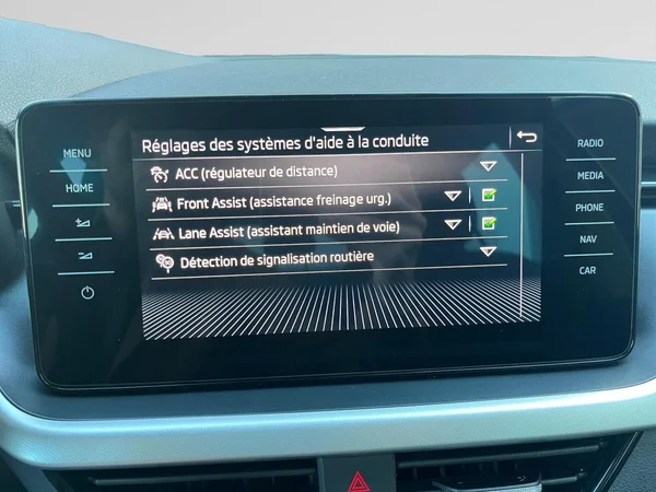SKODA Kamiq (2024) — foto 5 van 16