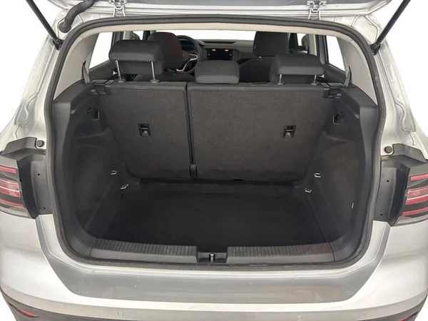 VOLKSWAGEN T-Cross (2020) — foto 9 van 17