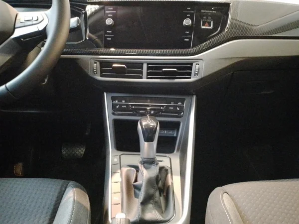 VOLKSWAGEN Polo (2025) — foto 4 van 23