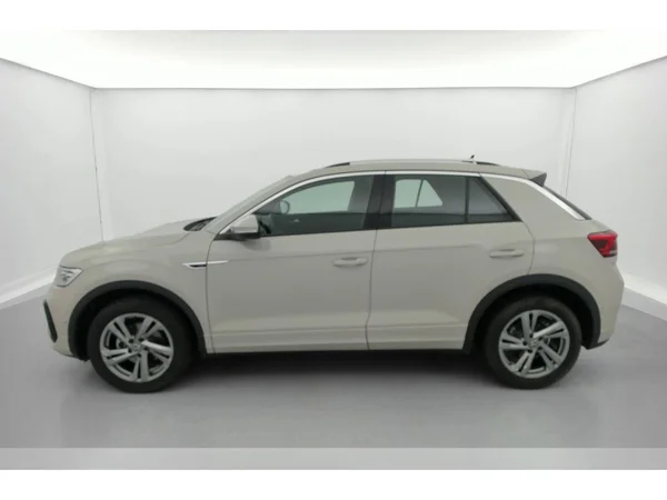 VOLKSWAGEN T-Roc (2024) — foto 31 van 36