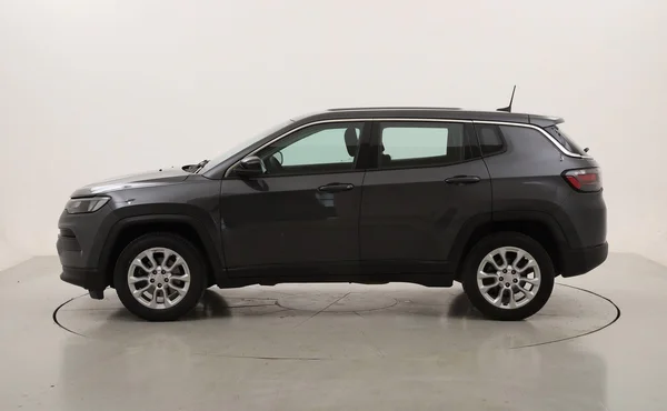 Jeep Compass (2022) — foto 12 van 30
