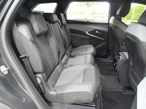 Peugeot e-5008 (2026) — foto 7 van 29