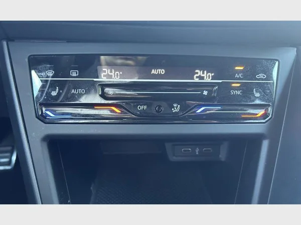 Volkswagen Taigo (2022) — foto 10 van 30