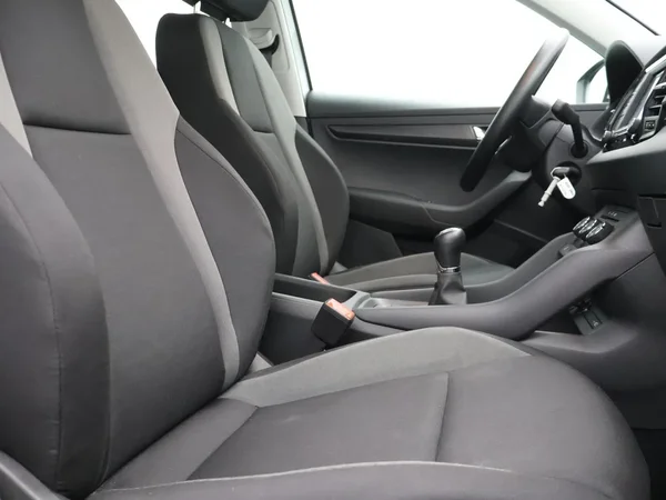 Škoda Karoq (2023) — foto 20 van 29