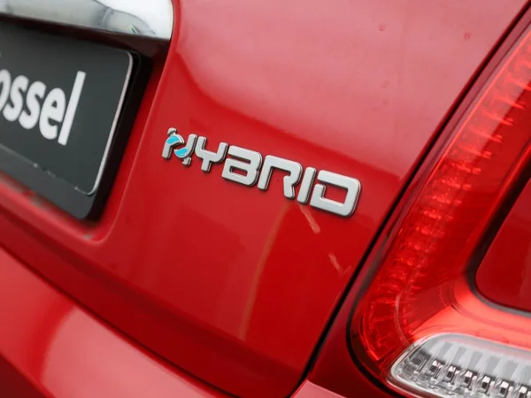 Fiat 500C (2023) — foto 25 van 37