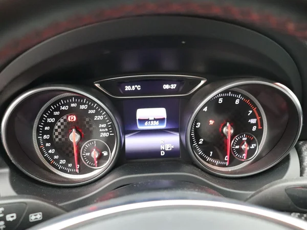 Mercedes-Benz A-Klasse (2018) — foto 3 van 26