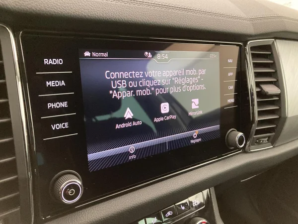 SKODA Kodiaq (2022) — foto 2 van 36