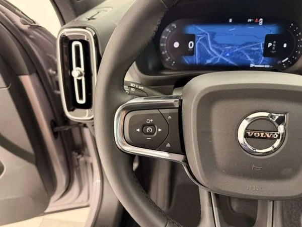 Volvo XC40 — foto 9 van 22