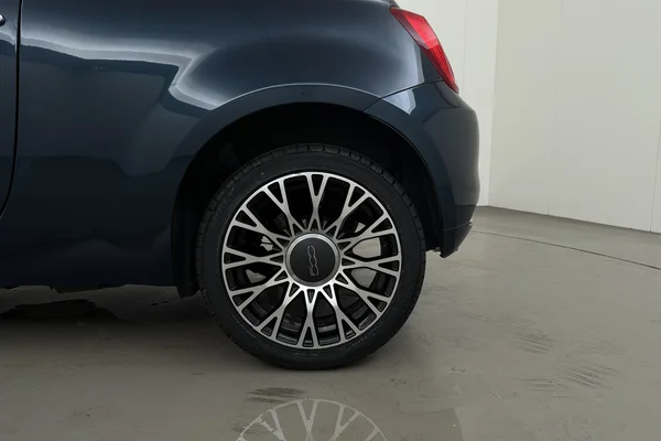 Fiat 500 (2021) — foto 16 van 19