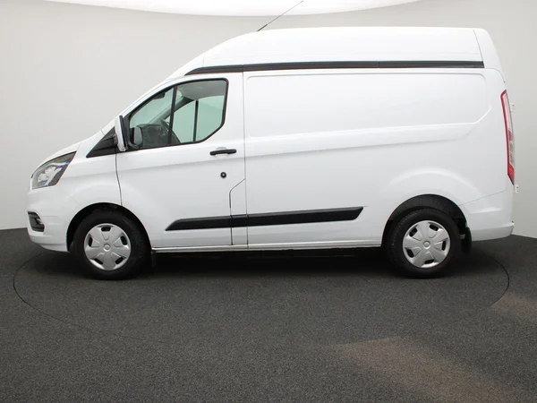 Ford Transit Custom (2022) — foto 33 van 38