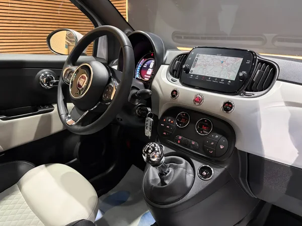 Fiat 500 (2020) — foto 4 van 19