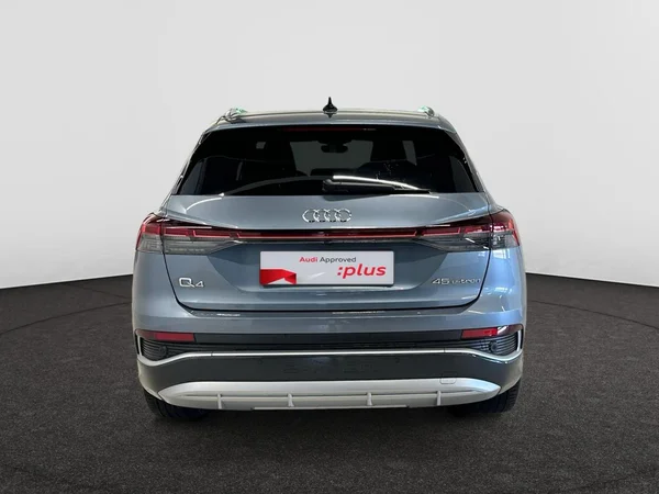 AUDI Q4 e-tron (2025) — foto 11 van 16