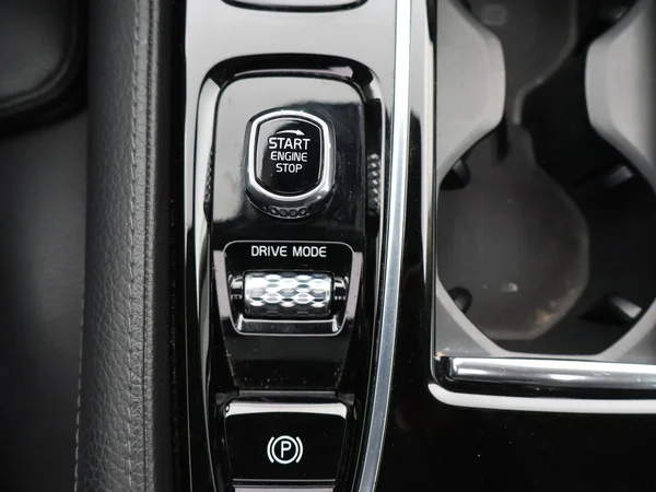 VOLVO V60 (2019) — foto 16 van 27