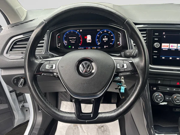 VOLKSWAGEN T-Roc (2018) — foto 5 van 18