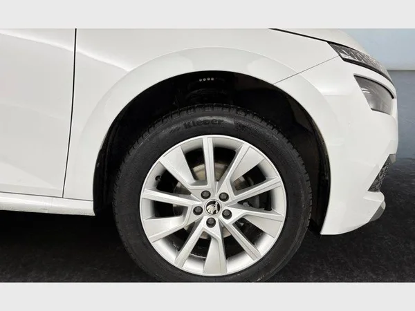 Skoda Kamiq (2020) — foto 26 van 27