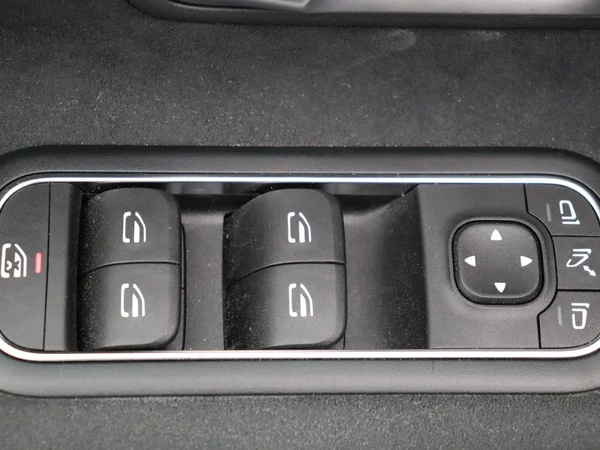 Mercedes-Benz A-Klasse (2023) — foto 2 van 32