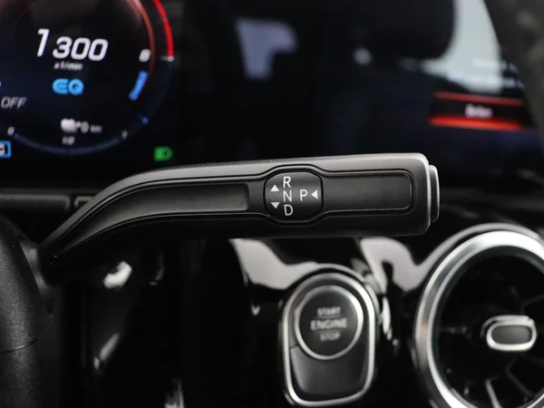 MERCEDES GLA 250 (2022) — foto 4 van 31