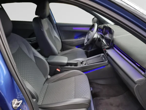 VOLKSWAGEN T-Roc (2026) — foto 18 van 23