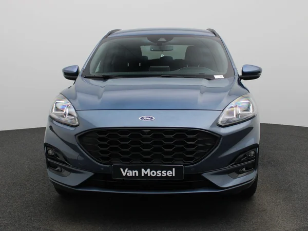 Ford Kuga (2022) — foto 23 van 49
