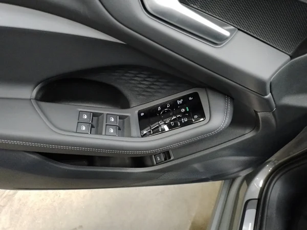 AUDI A5 Avant (2024) — foto 5 van 15