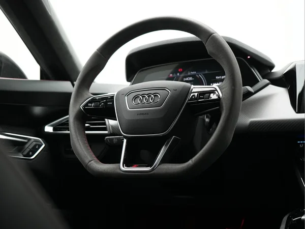 AUDI RS e-tron GT (2021) — foto 19 van 35