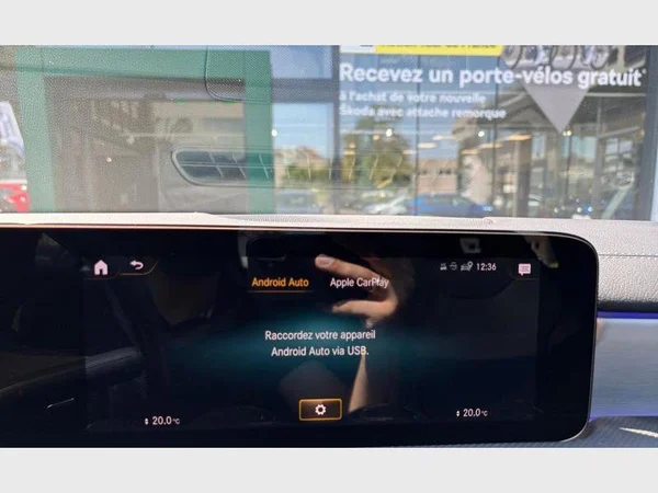 Mercedes-Benz A 180 (2022) — foto 16 van 27