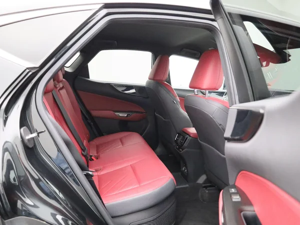 Lexus NX (2023) — foto 40 van 50